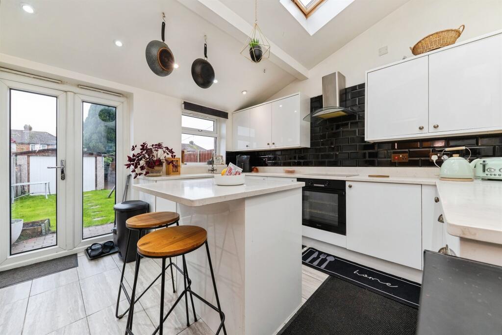 Additional image 18 of Birchwood Avenue, Hatfield