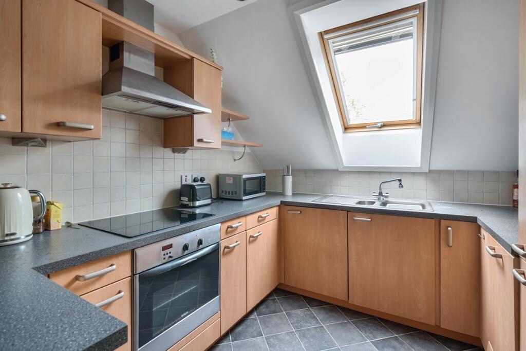 Additional image 22 of Roundwood Lane Harpenden AL5