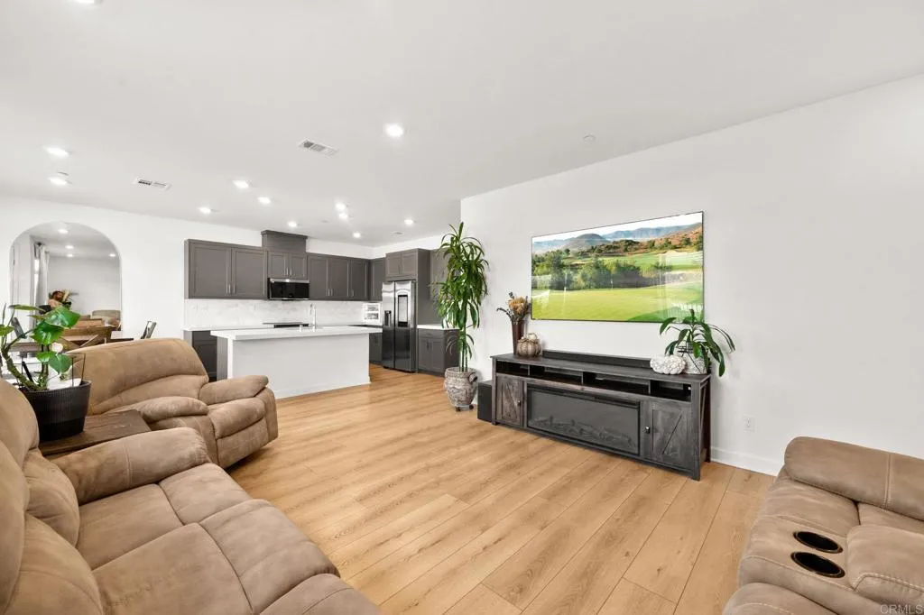 Additional image 5 of 841 Hana Avenue Unit 1, Chula Vista, CA 91911