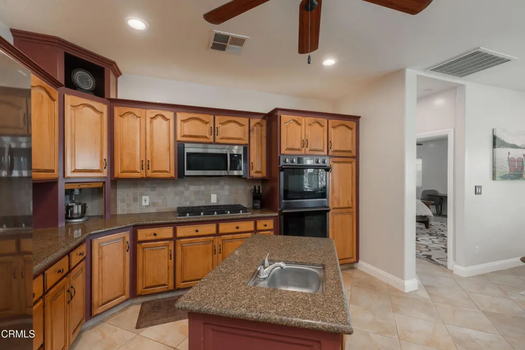 Additional image 89 of 102 Anna Lane, Bakersfield, CA 93308