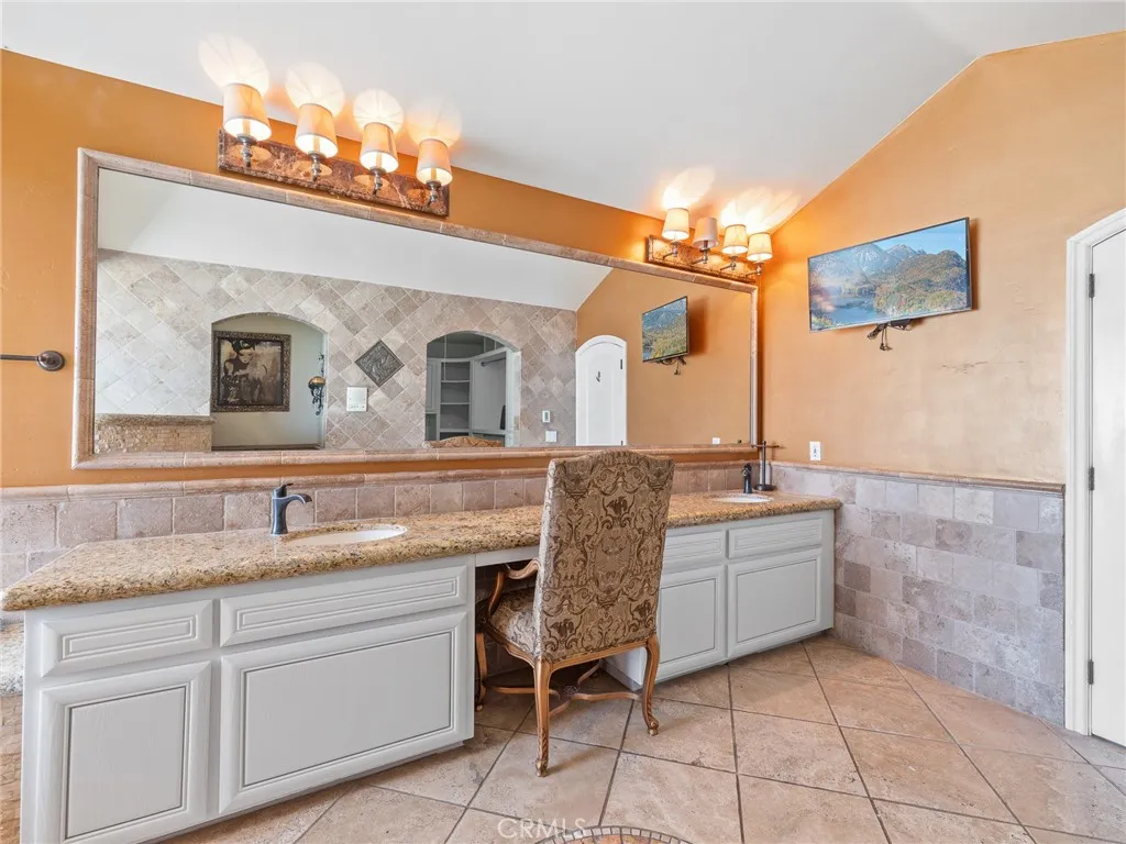 Additional image 111 of 18160 Harbor Drive, Victorville, CA 92395