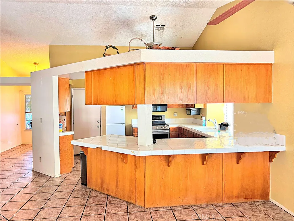 Additional image 27 of 4544 Sungate Drive N, Palmdale, CA 93551