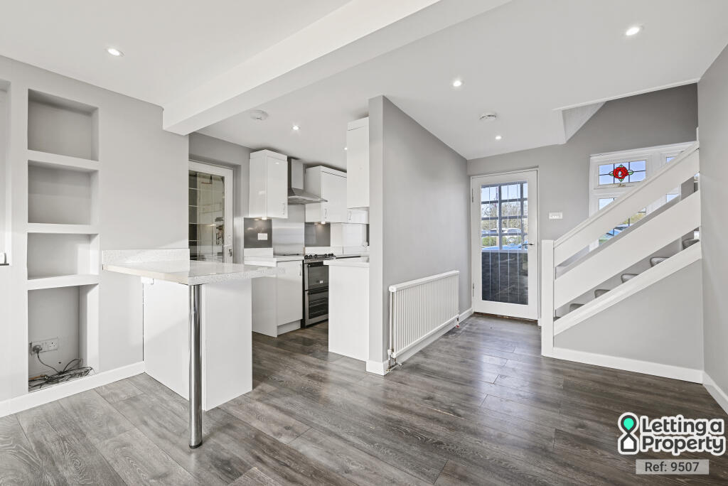 Additional image 6 of High Street, Colney Heath, St. Albans, Hertfordshire, AL4 0NS