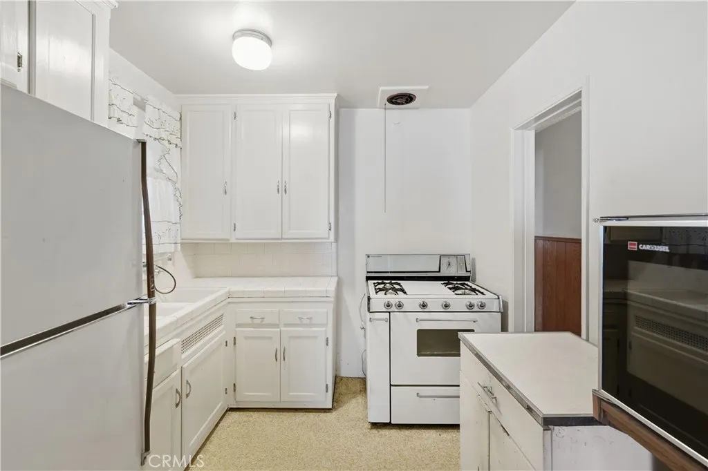 Additional image 16 of 419 Stanford Rd, Burbank, CA 91504