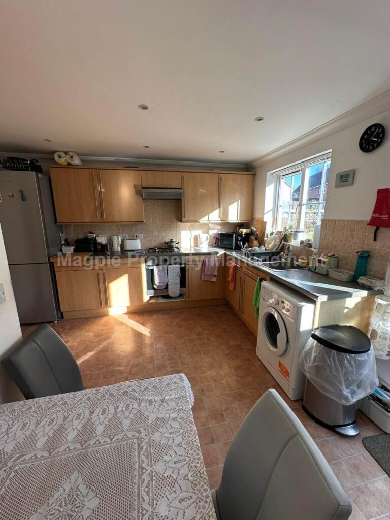 Additional image 6 of Hatfield