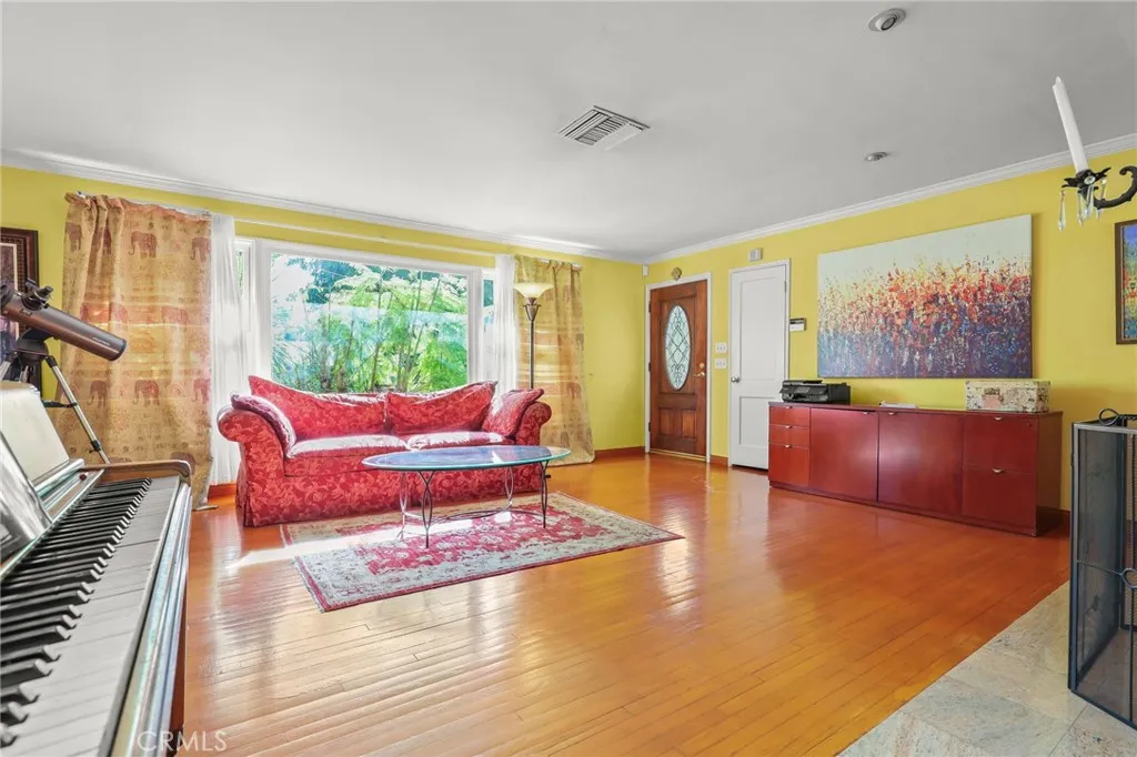 Additional image 50 of 15719 Vose Street, Lake Balboa, CA 91406