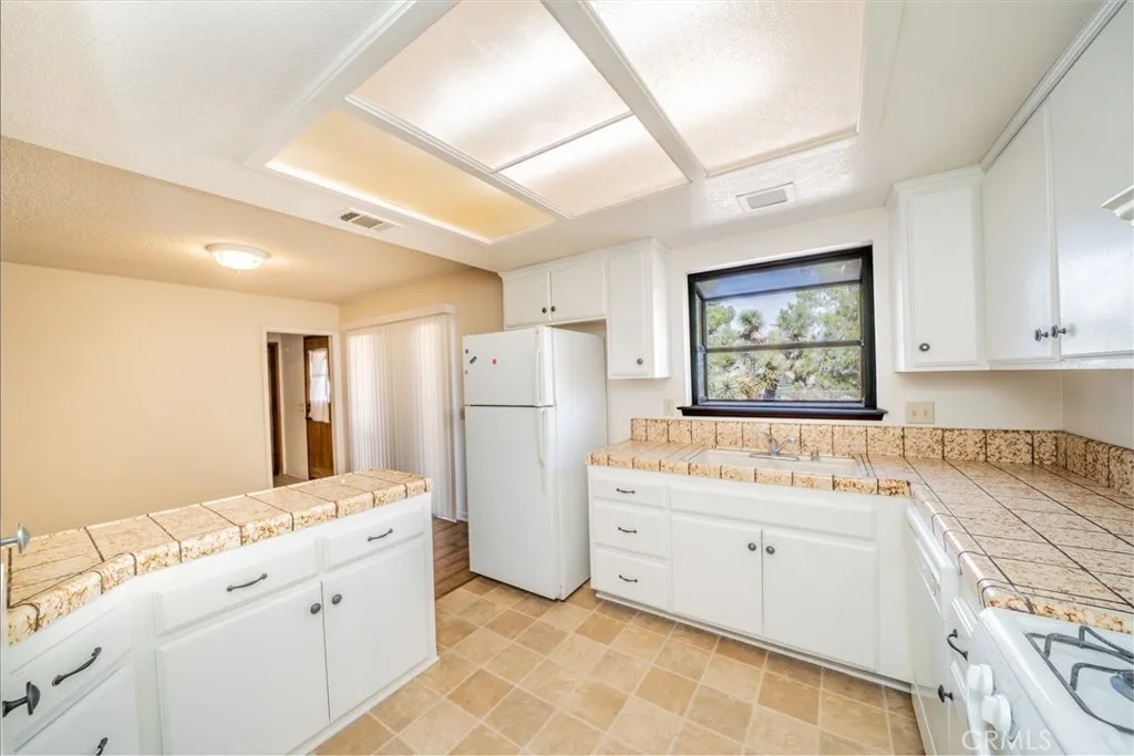 Additional image 12 of 3818 Sunnyslope Road, Phelan, CA 92371