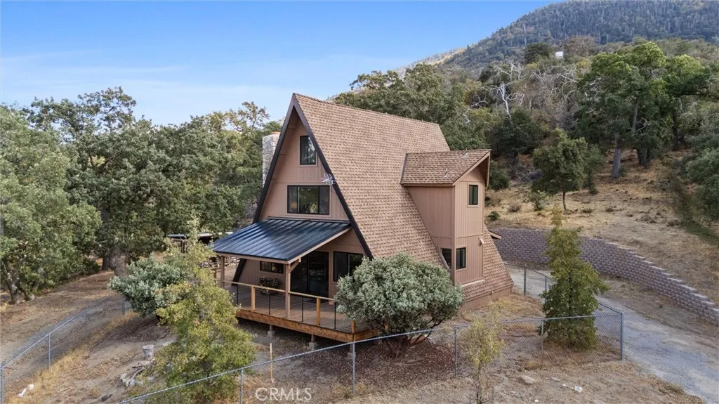 Additional image 2 of 28207 Oaks Rancho Rd, Keene, CA 93531