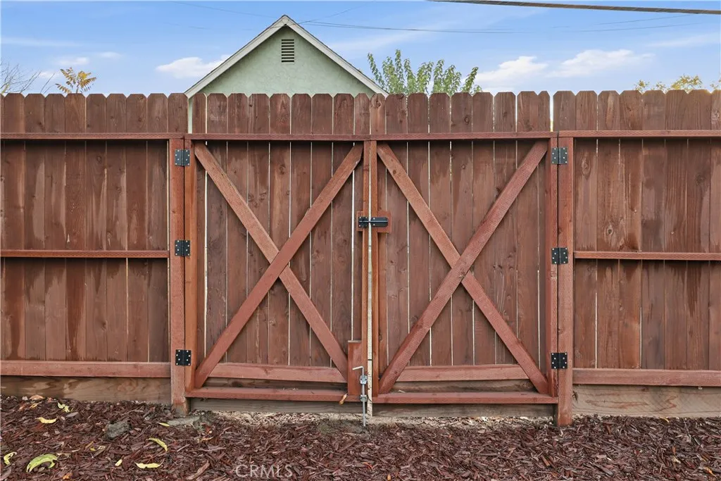 Property image for 112 W 23rd St, Merced, CA 95340