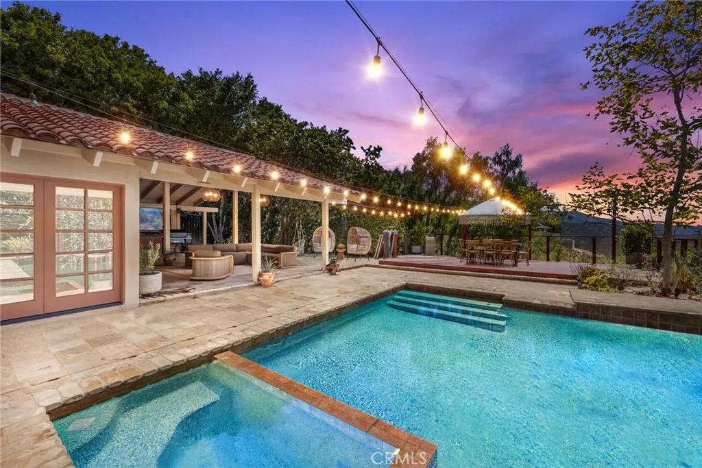 Property image for 10162 La Sierra Pl, North Tustin, CA 92705