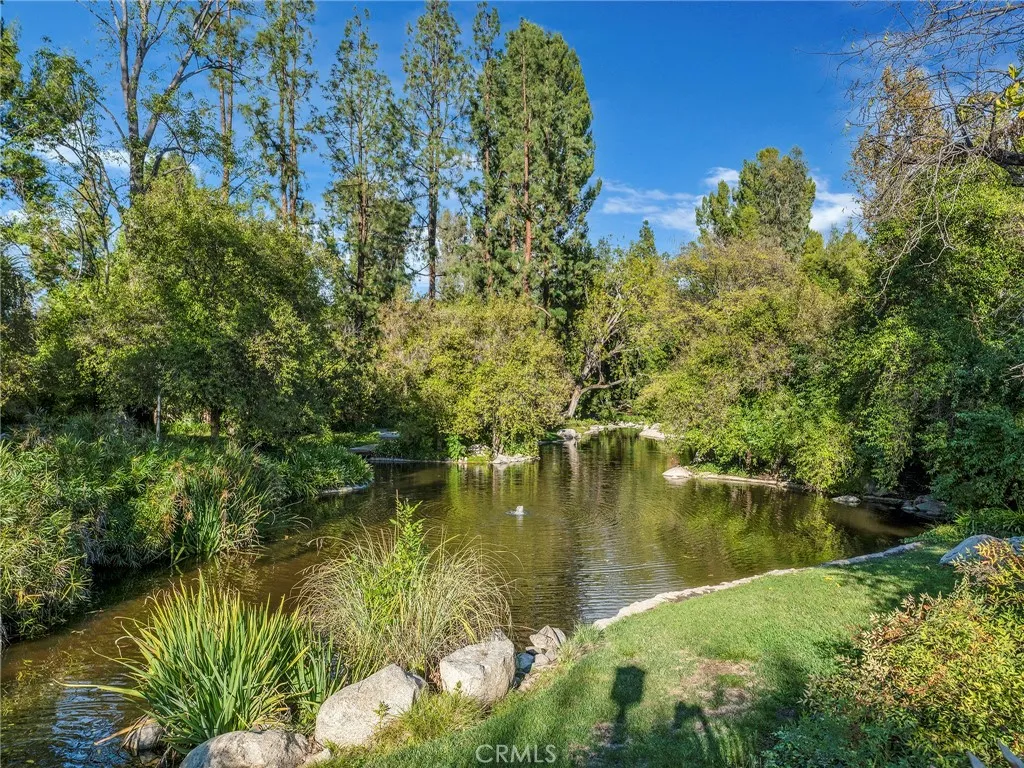 Additional image 79 of 7050 Shoup Ave #225, Canoga Park, CA 91303