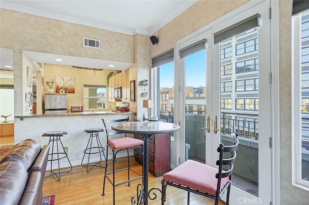 Additional image 37 of 80 N Raymond Avenue Unit 212, Pasadena, CA 91103