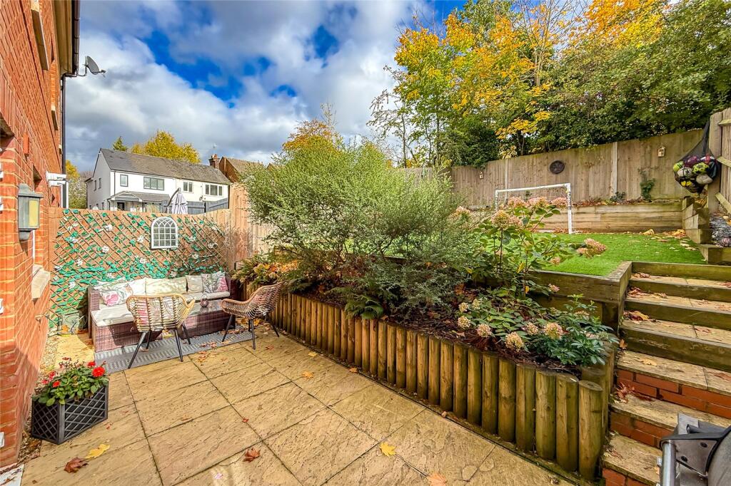 Additional image 11 of Neville Close, St. Albans, Hertfordshire, AL3