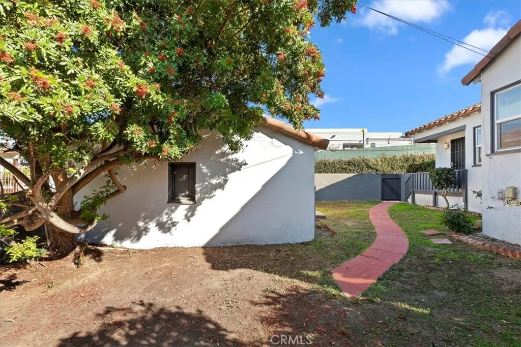 Additional image 79 of 1905 W 115th St, Los Angeles, CA 90047