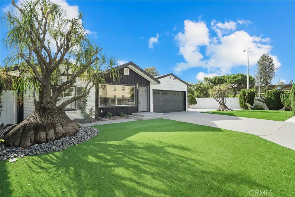 Additional image 39 of 11330 Blix Street, West Toluca Lake, CA 91602