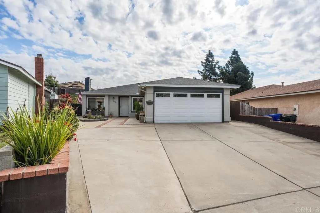 Additional image 40 of 215 Henrietta Ct, San Diego, CA 92114