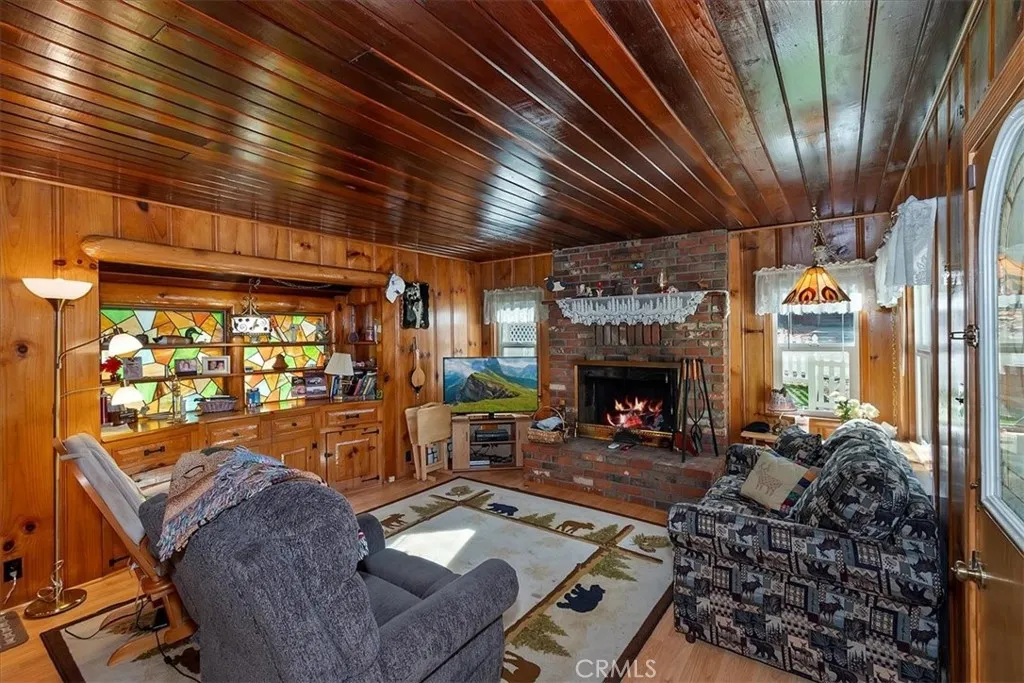Additional image 6 of 40226 Guinan Ln, Big Bear Lake, CA 92315