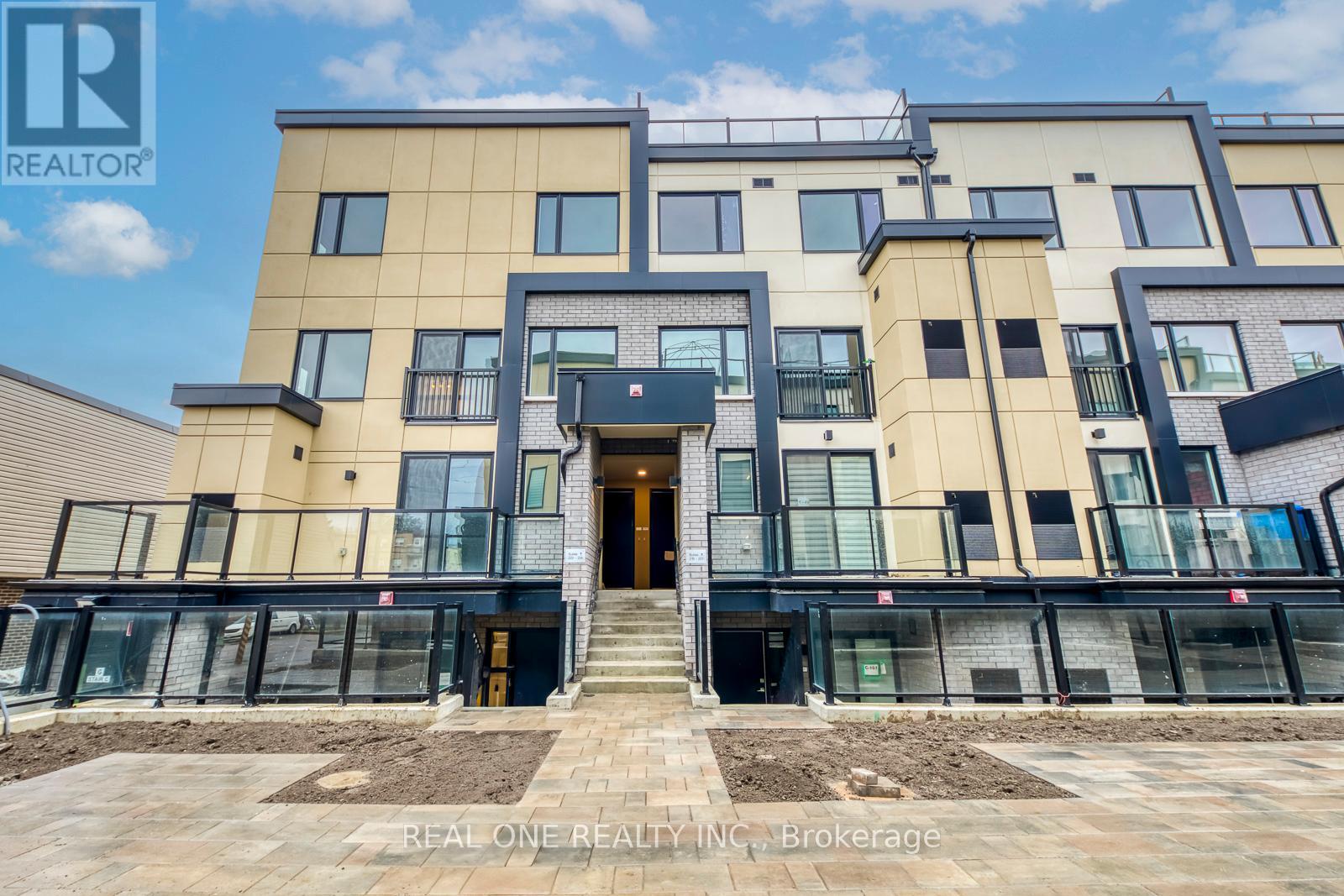 Property image for C221 - 1660 VICTORIA PARK AVENUE|Toronto (Victoria Village), Ontario M1R0G8