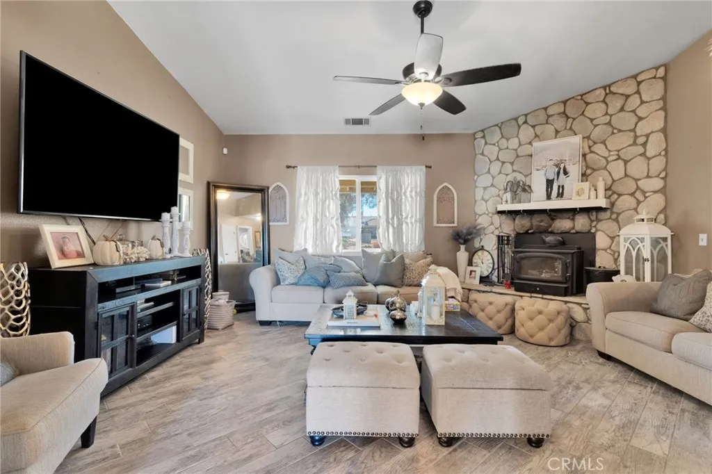 Additional image 56 of 10834 Mono Rd, Victorville, CA 92392