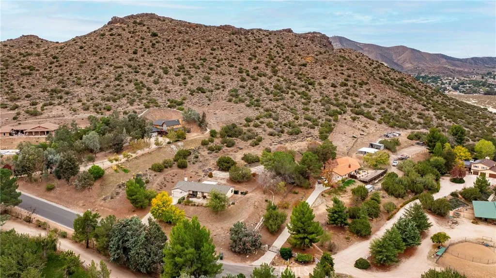 Property image for 31741 Lake Meadow Rd, Acton, CA 93510