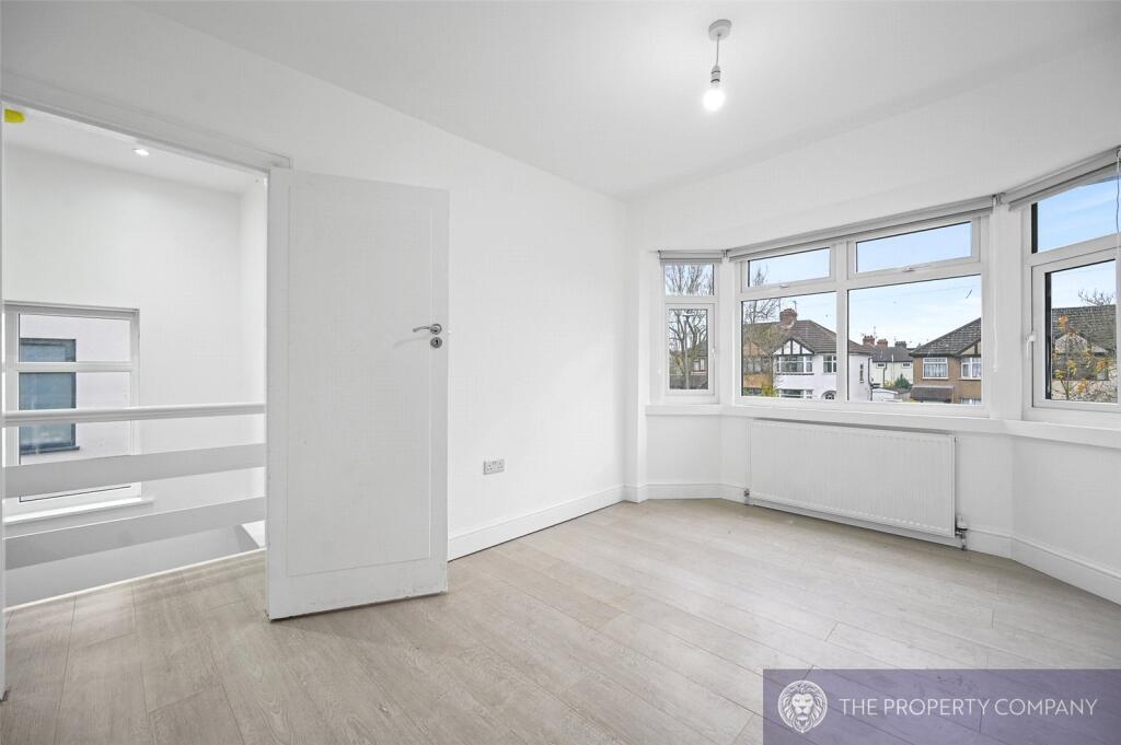 Astwick Ave, Hatfield, AL10