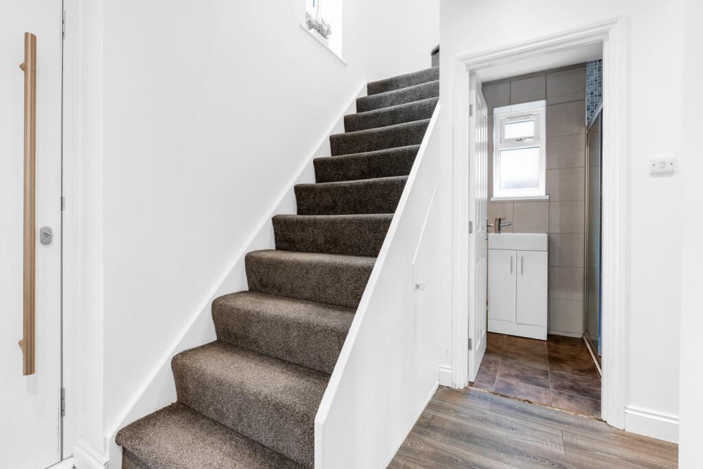 Additional image 13 of Longlands Road, Welwyn Garden City, Hertfordshire, AL7