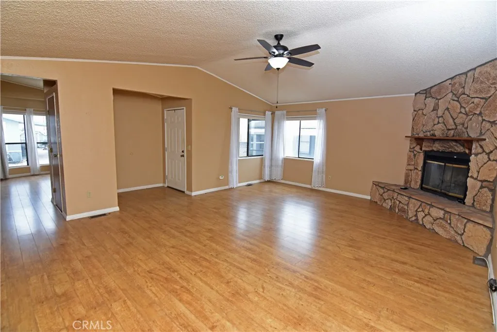 Additional image 4 of 9161 Santa Fe Ave E Unit 27, Hesperia, CA 92345