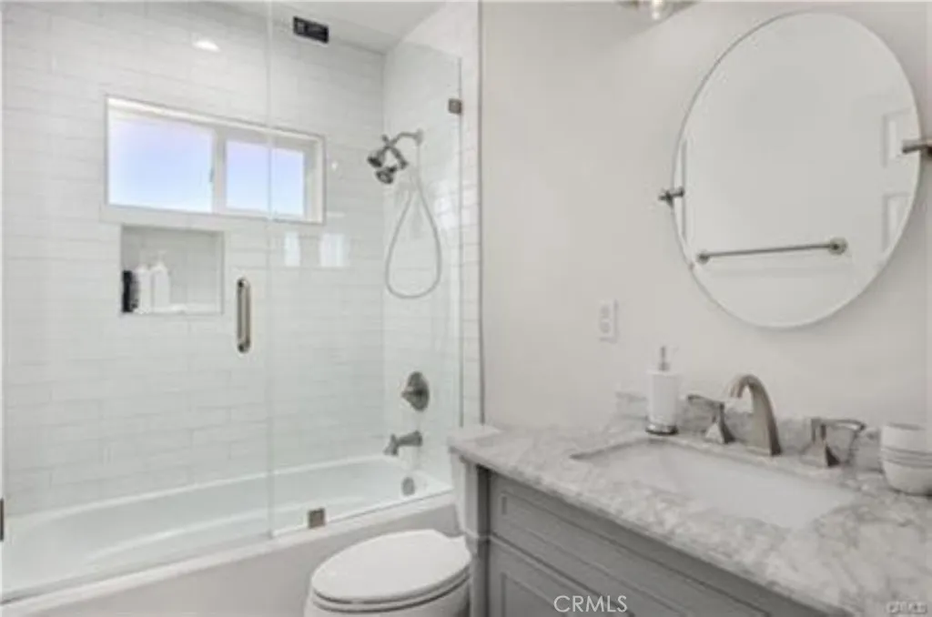 Additional image 15 of 22335 Kittridge Street, Woodland Hills, CA 91303