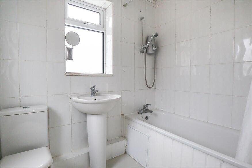 Additional image 10 of Cranbourne Drive, Harpenden, AL5