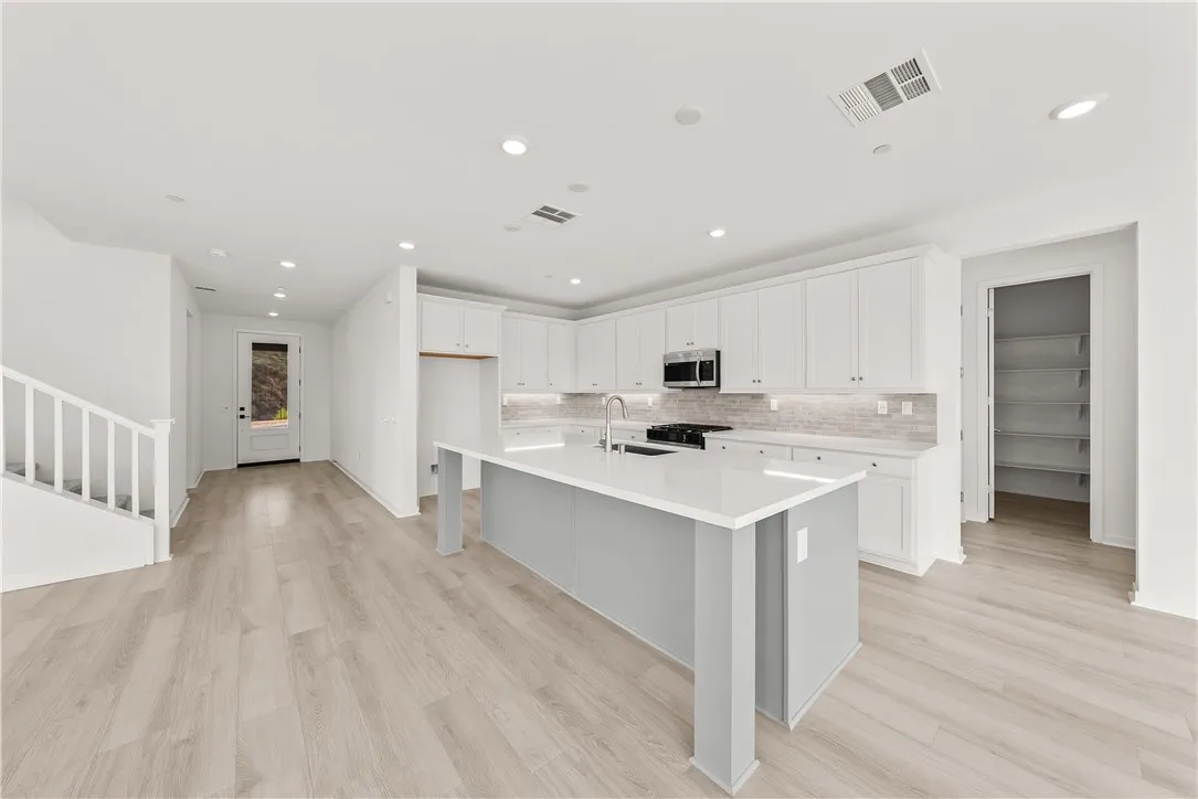 Additional image 85 of 30140 Crestline Court, Castaic, CA 91384