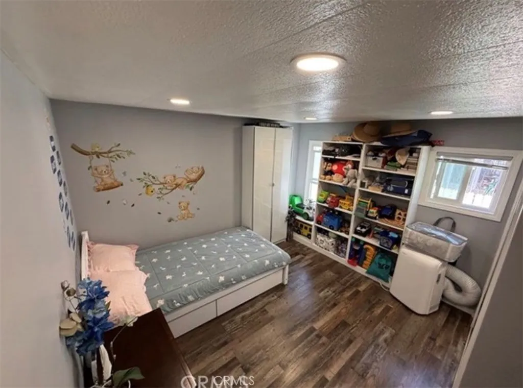 Additional image 11 of 715 W 220th St, Torrance, CA 90502