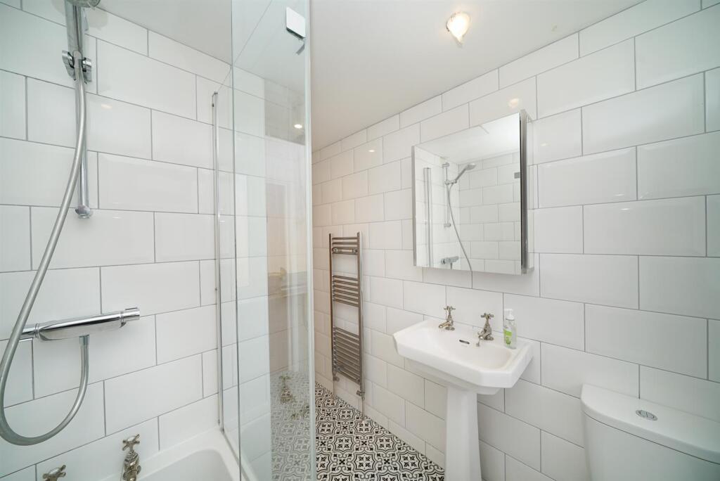 Additional image 23 of Butterfield Road, Wheathampstead