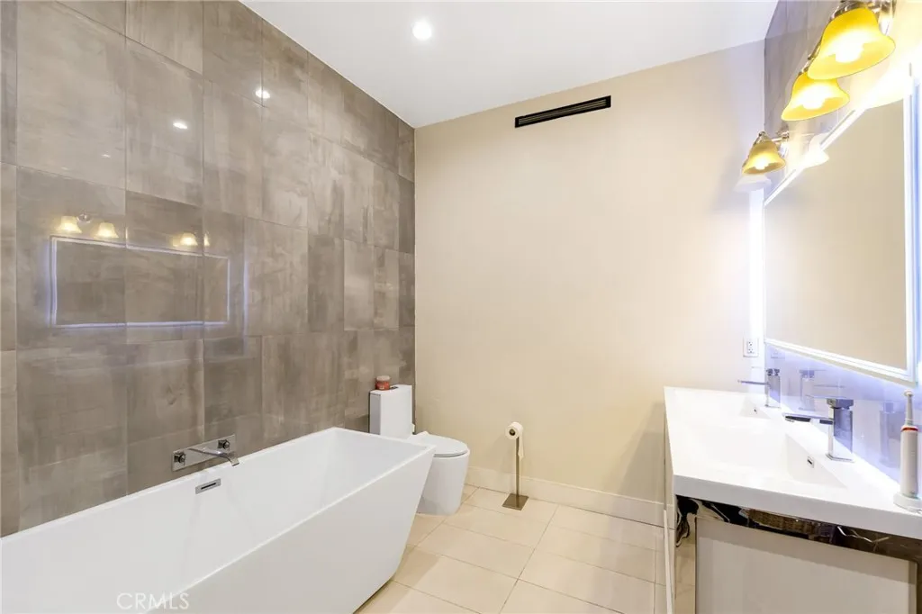 Additional image 67 of 2031 N Pass Ave, Burbank, CA 91505