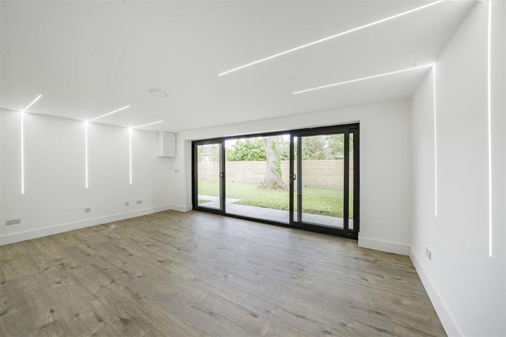 Additional image 21 of Mount Pleasant Lane, Bricket Wood