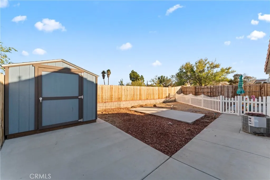 Additional image 5 of 36458 37th Street E, Palmdale, CA 93550