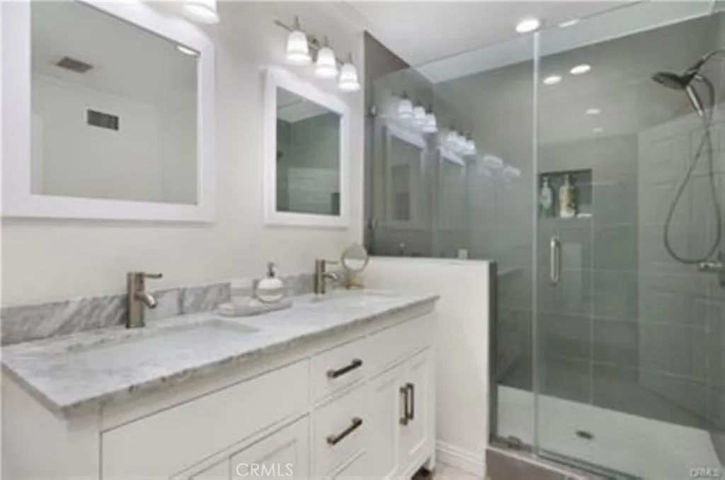 Additional image 43 of 22335 Kittridge Street, Woodland Hills, CA 91303