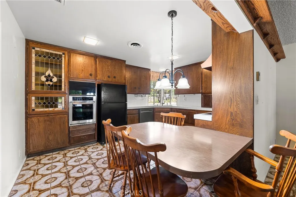 Additional image 22 of 24422 Valley St, Newhall, CA 91321