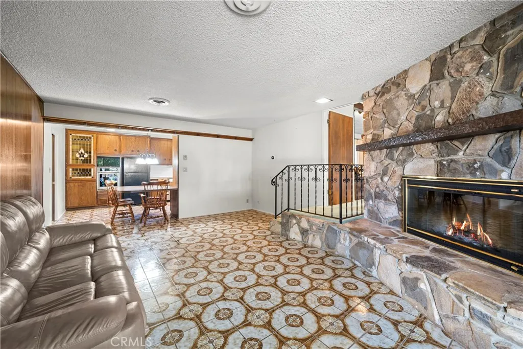 Additional image 62 of 24422 Valley St, Newhall, CA 91321