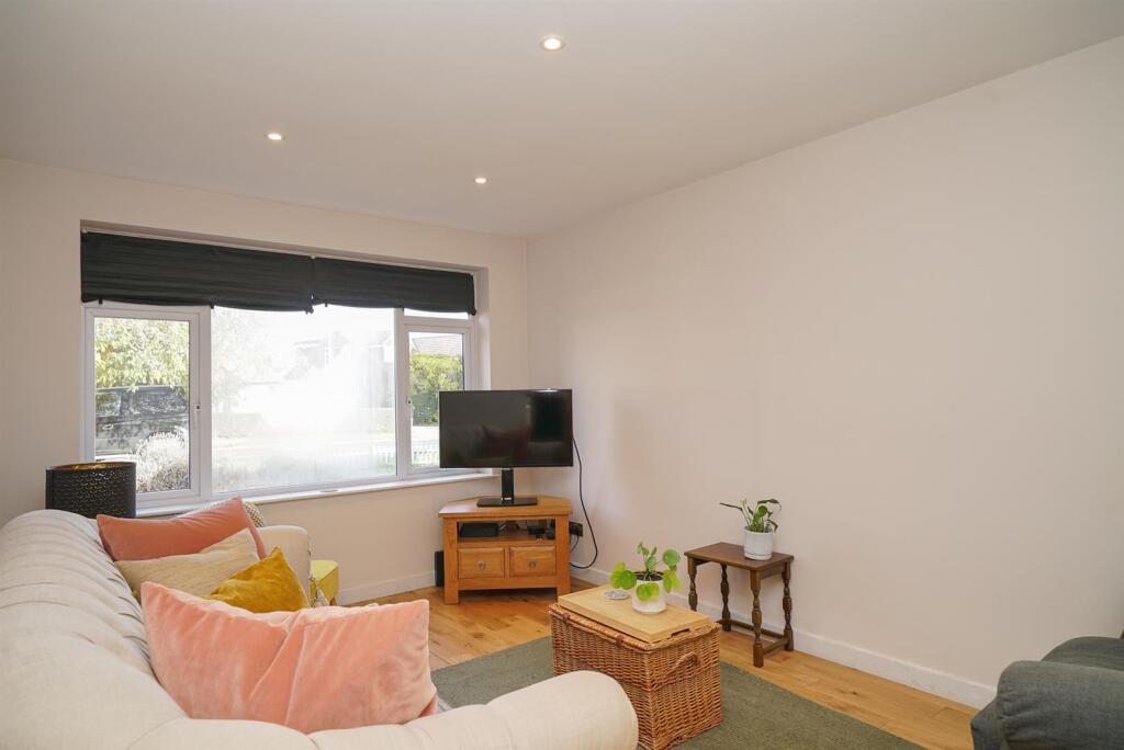 Additional image 11 of Butterfield Road, Wheathampstead