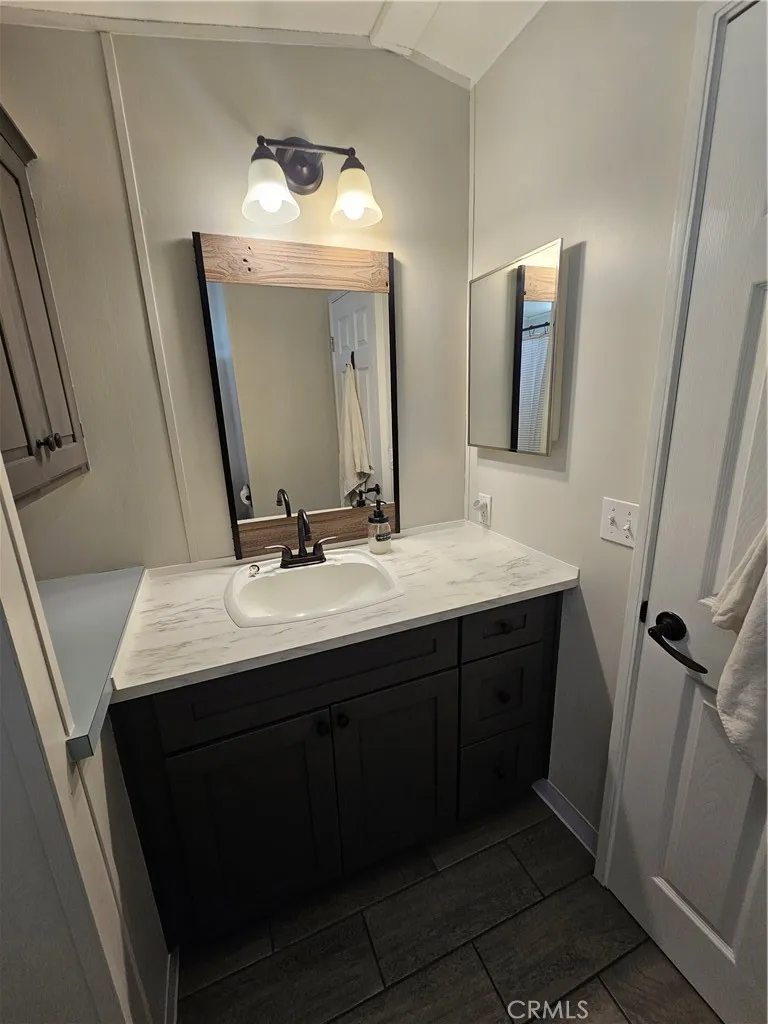 Additional image 38 of 18411 Valley Boulevard Unit 19B, Bloomington, CA 92316