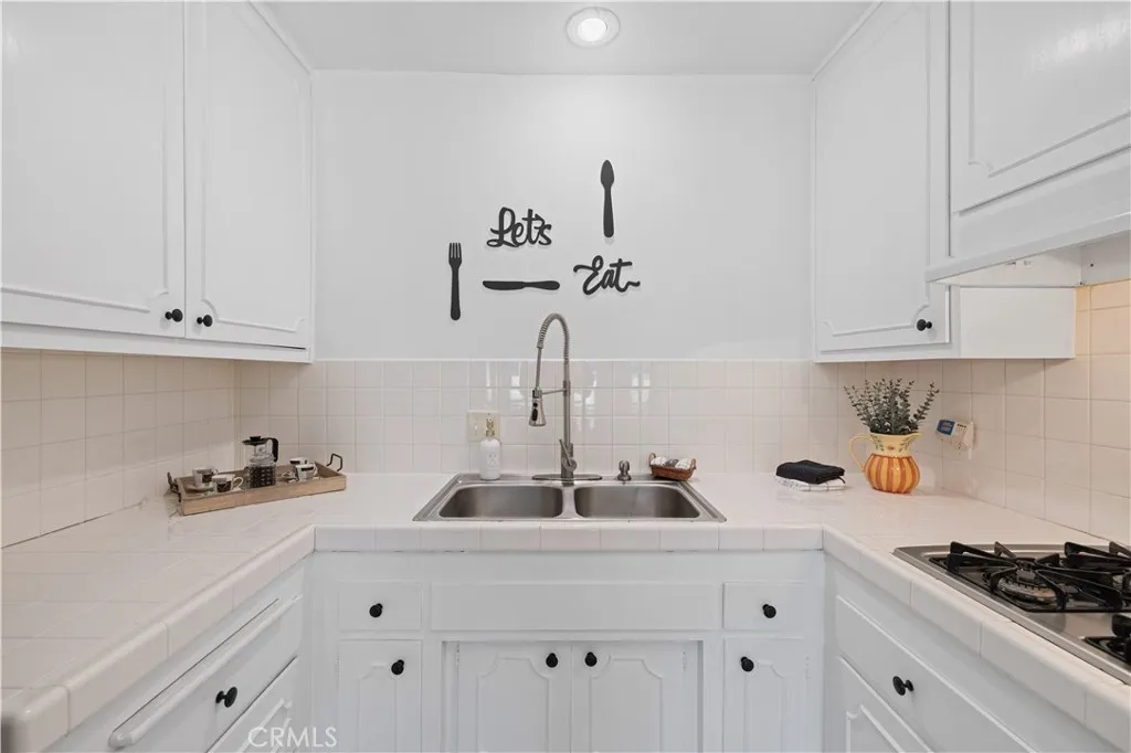 Additional image 10 of 19116 Avenue Of The Oaks #B, Newhall, CA 91321