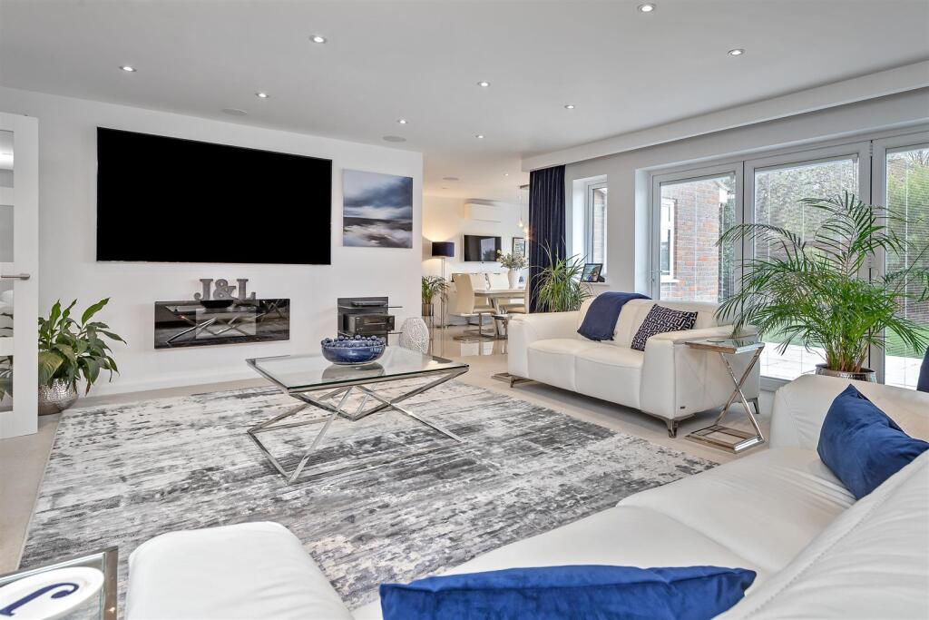 Additional image 7 of Ash Grove, Wheathampstead, St. Albans