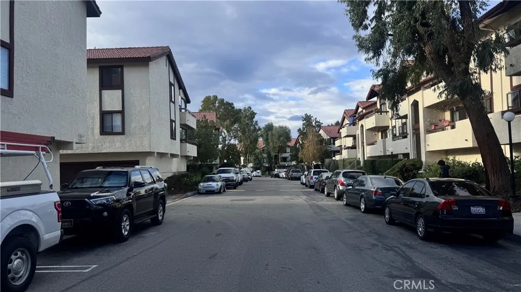 Additional image 4 of 18193 Sundowner Way Unit 816, Canyon Country, CA 91387