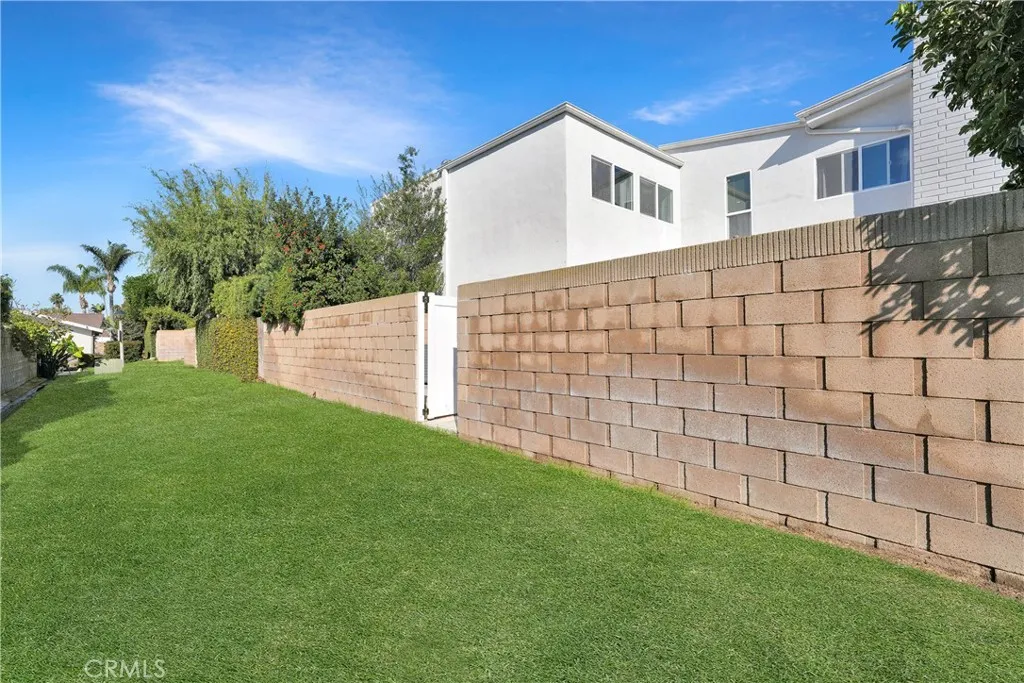 Additional image 63 of 367 Grenoble Lane, Costa Mesa, CA 92627