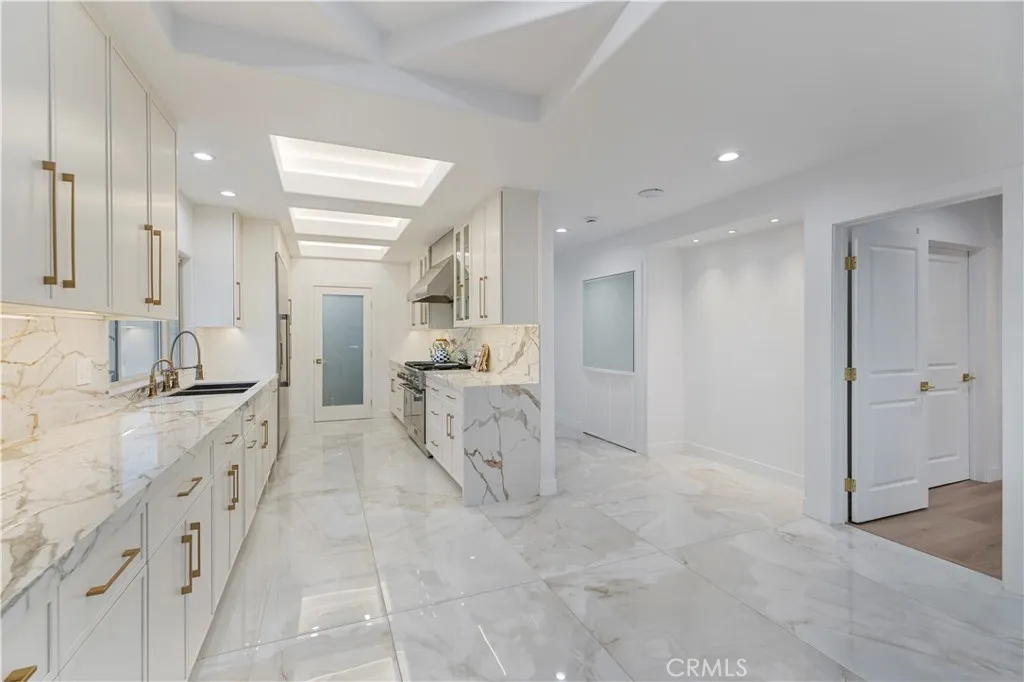 Additional image 18 of 4651 Ellenita Ave., Tarzana, CA 91356