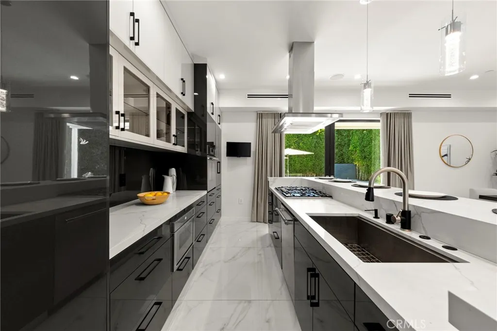 Additional image 80 of 4252 Shadyglade, Studio City, CA 91604