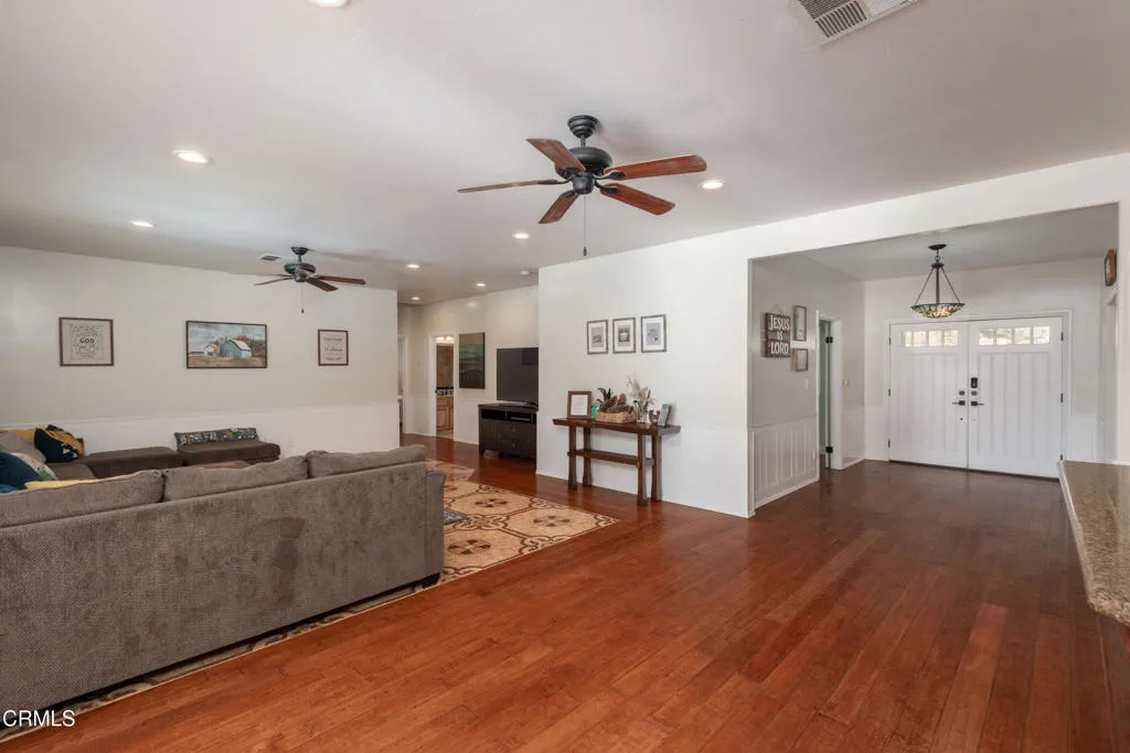 Additional image 11 of 102 Anna Lane, Bakersfield, CA 93308