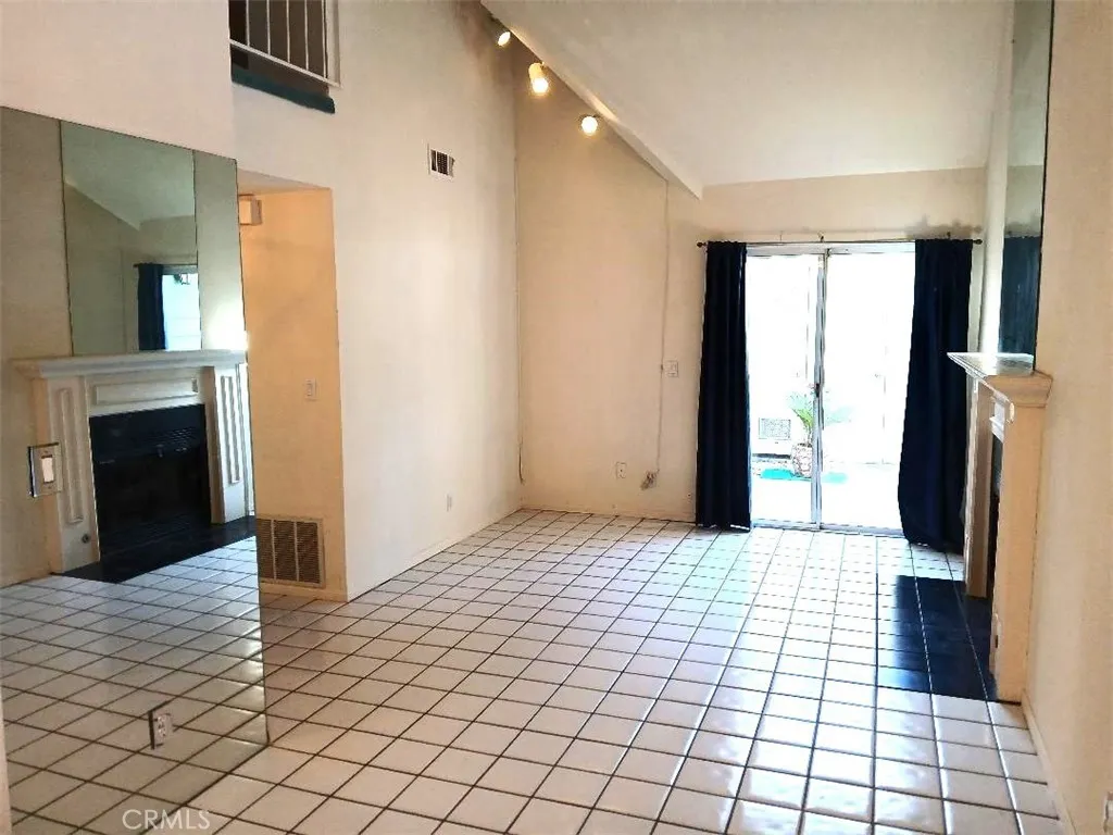 Additional image 7 of 810 Baker St Unit 112, Costa Mesa, CA 92626