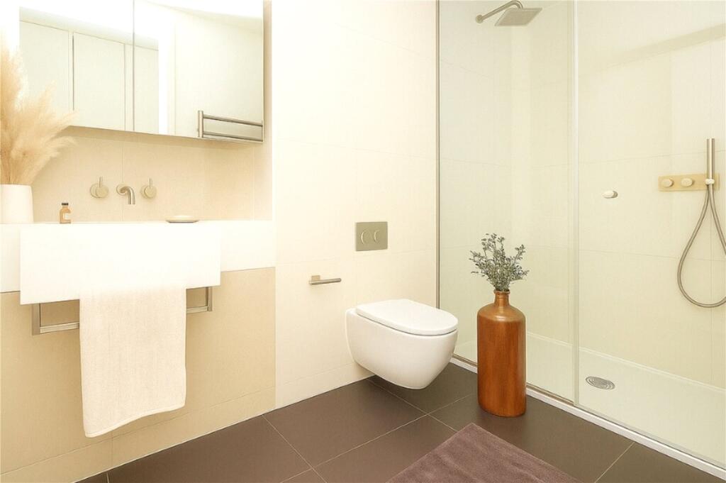 Additional image 5 of London Road, St. Albans, Hertfordshire