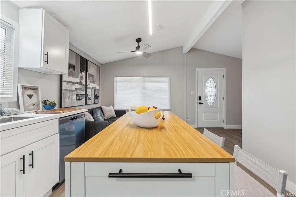 Property image for 1850 W Orangethorpe Ave #25, Fullerton, CA 92833